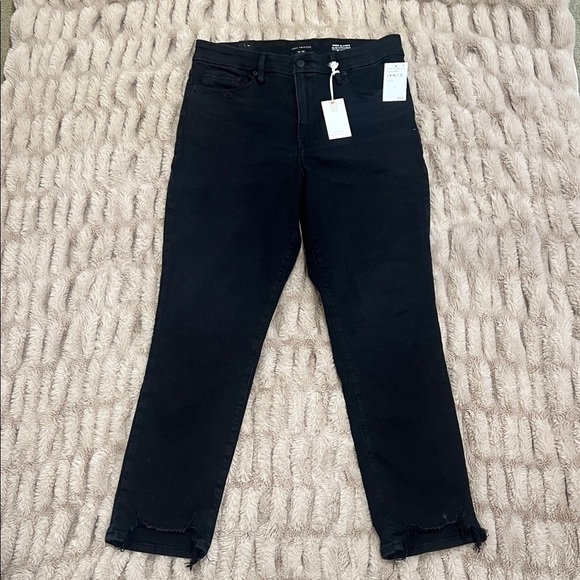 Good American Denim - NWT Good American Good Classic Slim High Rise Jeans Inseam 28” Size 14/32 Black